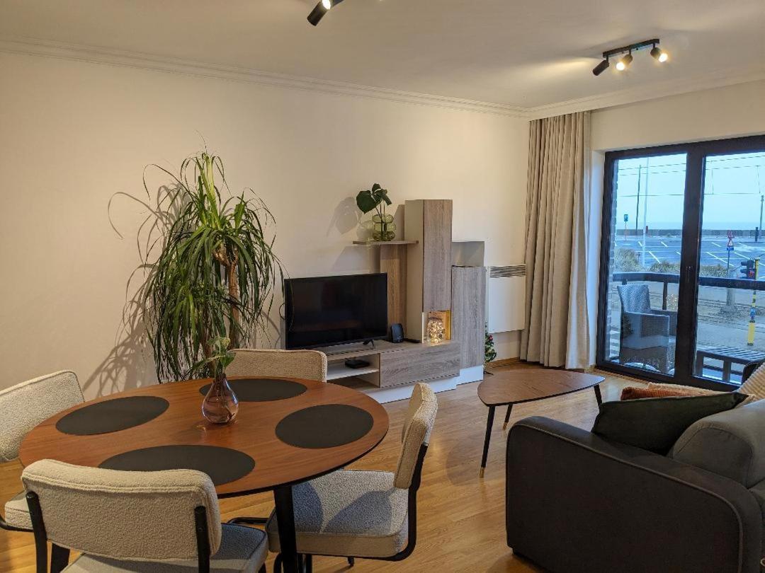 Vista Linda, Leuk Appartement Vlak Bij Zeedijk En Strand Ostende Extérieur photo